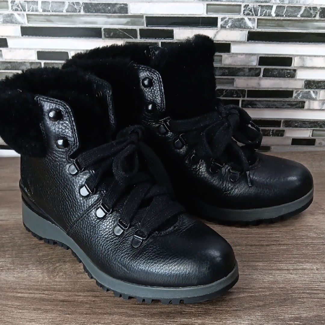 Bionica Black Winter Boots With Fur Trim Womens 8m Lace Up